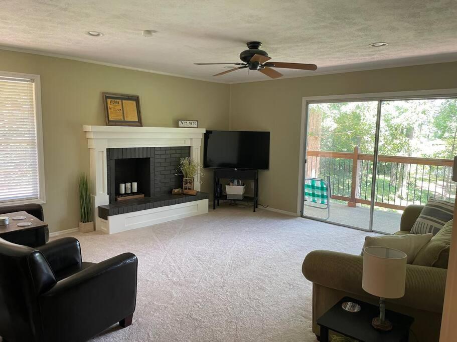 Cozy, Lake Lanier Property With Amazing Views Βίλα Dawsonville Εξωτερικό φωτογραφία