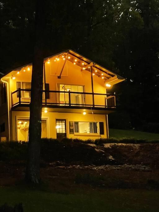 Cozy, Lake Lanier Property With Amazing Views Βίλα Dawsonville Εξωτερικό φωτογραφία