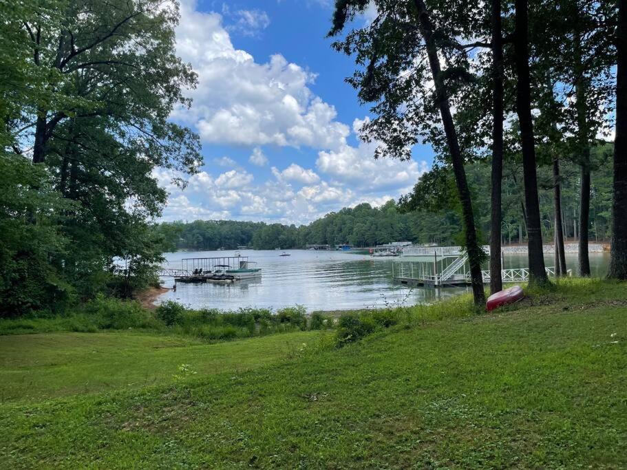 Cozy, Lake Lanier Property With Amazing Views Βίλα Dawsonville Εξωτερικό φωτογραφία