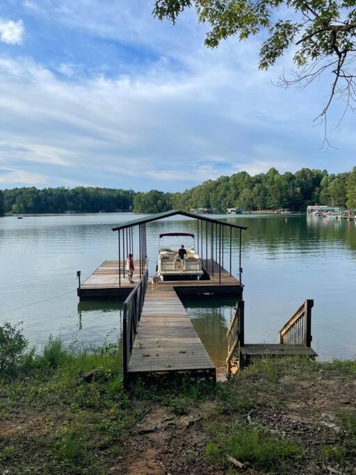 Cozy, Lake Lanier Property With Amazing Views Βίλα Dawsonville Εξωτερικό φωτογραφία