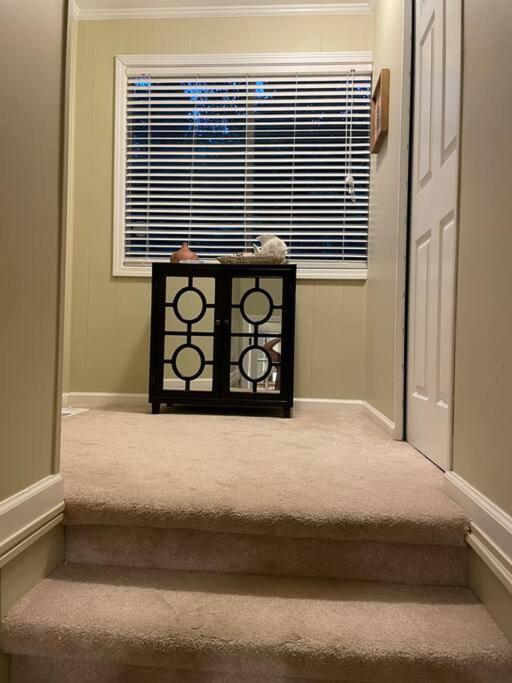 Cozy, Lake Lanier Property With Amazing Views Βίλα Dawsonville Εξωτερικό φωτογραφία